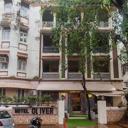 Hotel Oliver, Colaba Мумбай Екстериор снимка