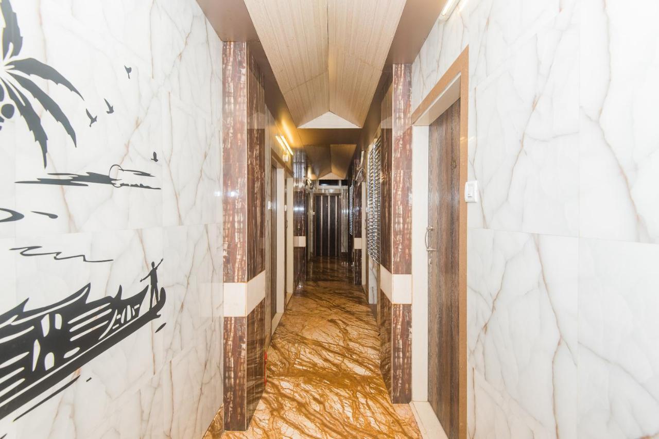Hotel Oliver, Colaba Мумбай Екстериор снимка