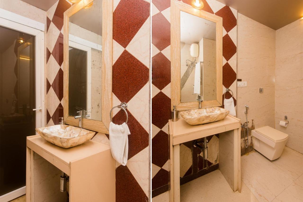 Hotel Oliver, Colaba Мумбай Екстериор снимка
